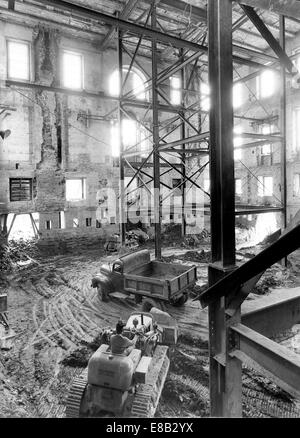 The White House during renovation, 05/17/1950 Stock Photo