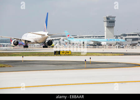 Dulles International Airport, Virginia, USA. 2nd October, 2014. Aircraft operations at Washington Dulles International Airport in Dulles, Virginia on October 2, 2014. Credit:  Kristoffer Tripplaar/Alamy Live News Stock Photo