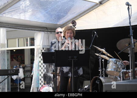 Sydney, Australia. 4th October, 2014. The 37th annual Manly Jazz Festival runs until 6th October 2014 martin berry live news. marie wilson quartet perform Stock Photo