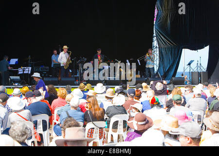 Sydney, Australia. 4th October, 2014. The 37th annual Manly Jazz Festival runs until 6th October 2014 martin berry live news. Stock Photo