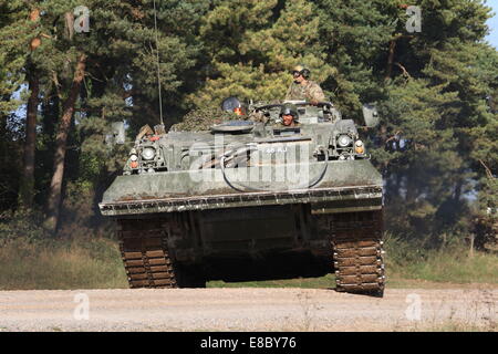 Challenger armoured repair & recovery vehicle CRARRV Stock Photo