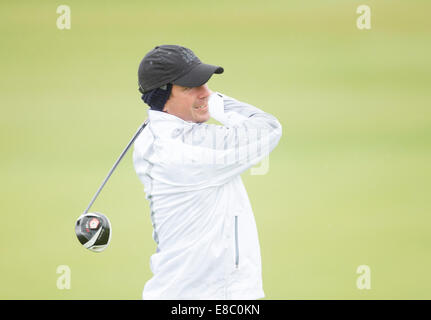 St. Andrews, Scotland, UK. 4th Oct, 2014. Alfred Dunhill Links Championship. Tim Henman on the 2nd Credit:  Action Plus Sports Images/Alamy Live News Stock Photo