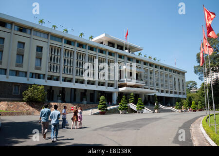 A view of the exterior of Reunification Palace (Independence Palace) in Ho Chi Minh City (Saigon), Vietnam. Stock Photo