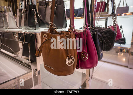 carteras mk en macy's