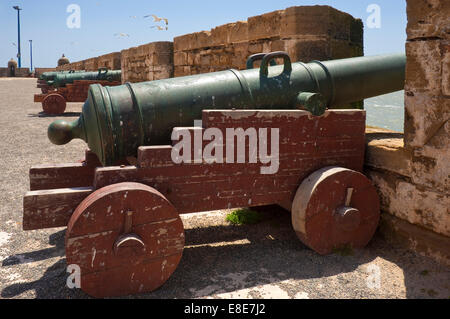 Horizontal view of the famous Dutch canons on the harbour ramparts in Essaouira Stock Photo