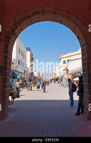 Vertical streetscene in Essaouira Stock Photo