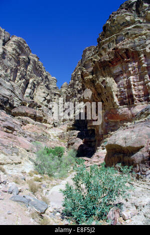 Walk to El Deir (the Monastery), Petra, Jordan. Stock Photo