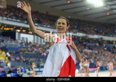 Jo Pavey (ENG) Bronze Medal celebrates - Women's 5000m Final. Athletics - Hampden Park - Glasgow - UK - 02/08/2014 - Commonwealt Stock Photo