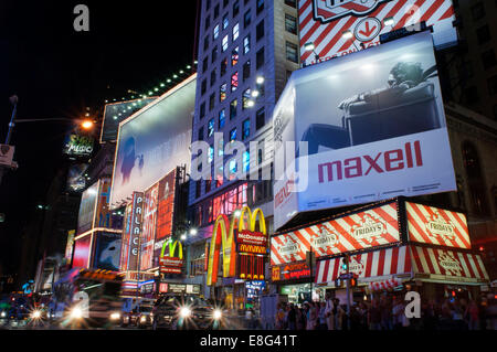 Times Square. 1560 Broadway, between 46th and 47th Street. Telephone 212-869-5667 (8:00 to 20:00). Nearly thirty million visitor Stock Photo