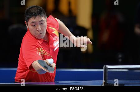 Ning Gao (SIN). Mens team semi-final. Table tennis.Scotstoun Sports Campus, Glasgow, Scotland, UK -  270714 - Glasgow 2014 Commo Stock Photo