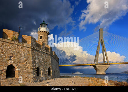 The castle of Antirio ('Castelo di Rumelia') and the cable-stayed bridge of Rio-Antirio, Aitoloakarnania, Greece. Stock Photo