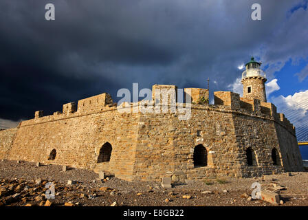 Storm coming over the castle of Antirio ('Castelo di Rumelia'), Municipality of Nafpaktia, Aitoloakarnania, Greece. Stock Photo