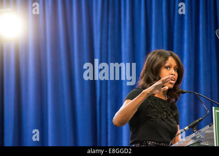 Chicago, Illinois, USA. 7th October, 2014. First lady Michelle Obama ...