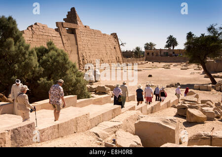 Egypt, Luxor, tourists entering Ramesseum, Mortuary Temple of Ramses II Stock Photo