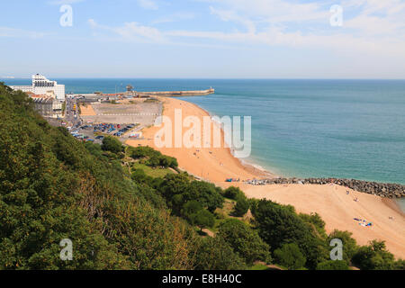 Looking down on the beach and harbour wall at the Leas Folkestone. Stock Photo