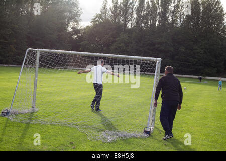 Training session at the Jimmy Johnstone Academy, in Cathkin Park, Mount Florida area, Glasgow, Scotland Stock Photo