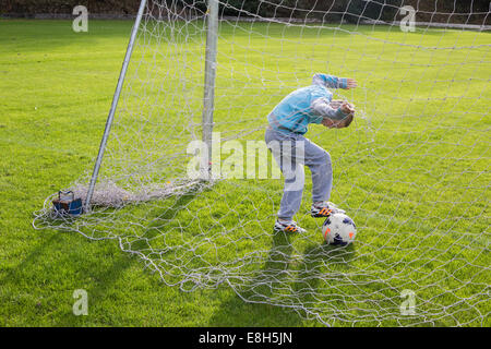 Training session at the Jimmy Johnstone Academy, in Cathkin Park, Mount Florida area, Glasgow, Scotland Stock Photo