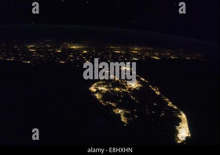 One of the Expedition 36 crew members aboard the International Space Station photographed this nocturnal image of Florida and pa Stock Photo