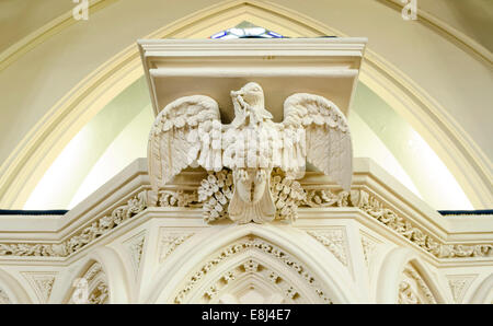 Dove figure on the altar in the interior of the 'First Church of Otago,' Presbyterian church, Victorian cathedral, Dunedin Stock Photo