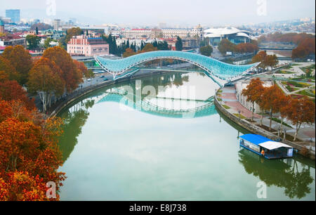 Bridge of Peace: new pedestrian bridge, which is connecting Old Tbilisi with the new district  in Tbilisi, Georgia Stock Photo