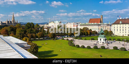 Panorama view at the public Volksgarten park (English: People's Garden) and the Heldenplatz in Vienna Stock Photo