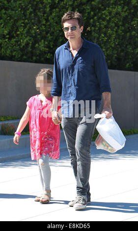 Jason Bateman shopping at the Farmers Market with his daughters, Francesca and Maple, in Beverly Hills  Featuring: Jason Bateman,Francesca Bateman Where: Los Angeles, California, United States When: 06 Apr 2014 Stock Photo