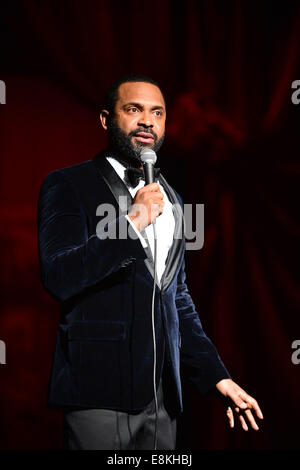 Mike Epps performs during the After Dark Tour at Fillmore Miami Beach at Jackie Gleason Theater  Featuring: Mike Epps Where: Miami Beach, Florida, United States When: 06 Apr 2014 Stock Photo