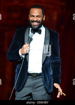 Mike Epps performs during the After Dark Tour at Fillmore Miami Beach at Jackie Gleason Theater  Featuring: Mike Epps Where: Miami Beach, Florida, United States When: 06 Apr 2014 Stock Photo