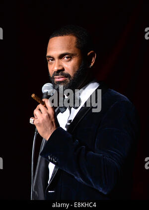 Mike Epps performs during the After Dark Tour at Fillmore Miami Beach at Jackie Gleason Theater  Featuring: Mike Epps Where: Miami Beach, Florida, United States When: 06 Apr 2014 Stock Photo