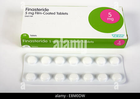 dikte bladzijde tent Teva Finasteride 5 mg film-coated tablets Stock Photo - Alamy