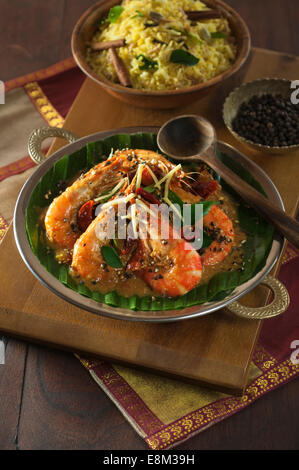 Jhinga kali mirch. Prawns spiced with black peppercorns. India Food Stock Photo
