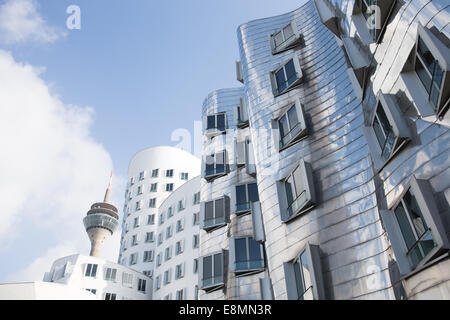 Stock Photo - Dusseldorf, Germany. The Neuer Zollhof building designed by Frank Gehry at the Medienhafen (Media Harbour). Stock Photo