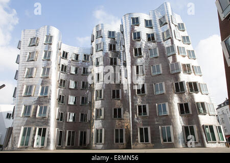 Stock Photo - Dusseldorf, Germany. The Neuer Zollhof building designed by Frank Gehry at the Medienhafen (Media Harbour). Stock Photo