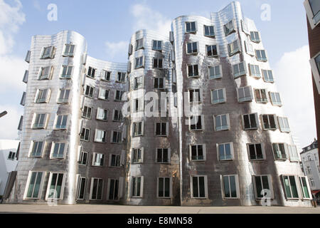 Stock Photo - Dusseldorf, Germany. The Neuer Zollhof building designed by Frank Gehry at the Medienhafen (Media Harbour). Stock Photo