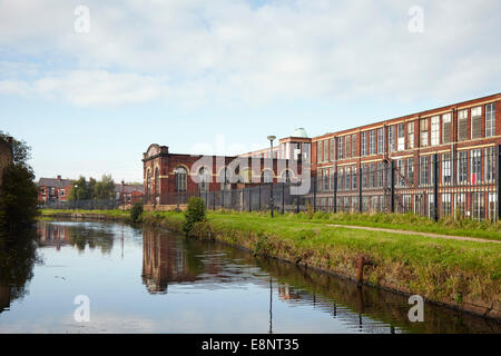 Imperial Mill, Blackburn on the Leeds & Liverpool canal Stock Photo