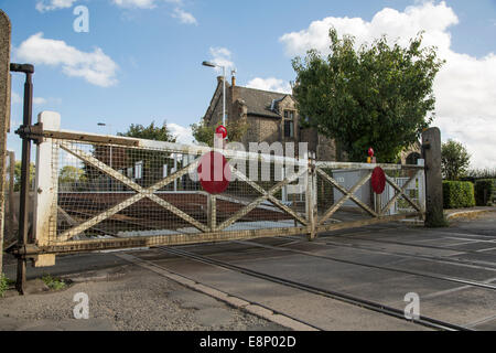 Manned level crossing at Fiskerton, on the Newark to Nottingham line, to be replaced with automatic barriers in 2015 Stock Photo