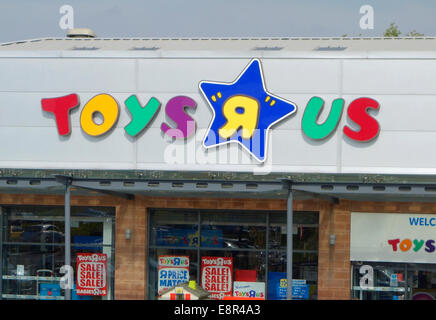 Toys 'R' Us Store, Merry Hill, Brierley Hill, West Midlands, England, UK Stock Photo