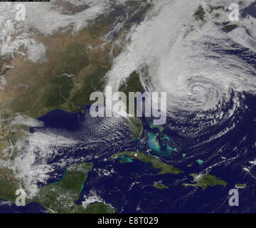 NASA Satellites See Sandy Expand as Storm Intensifies [video] Stock