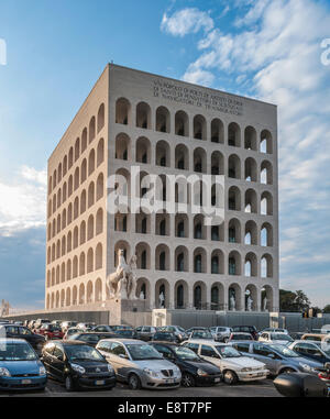 Palazzo della Civiltà Italiana, Palace of the Italian Civilization, also known as the Colosseo Quadrato, completed in 1943, EUR Stock Photo