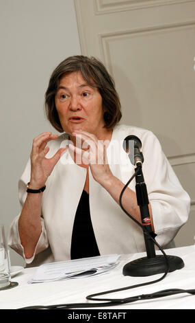 Former Labour Member of Parliament for Birmingham Ladywood Clare Short at a conference for Gaza in London Stock Photo