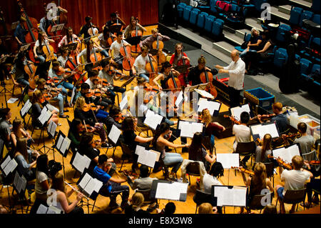 Peter Ash conductor conducting rehearsing the London Schools Symphony Orchestra Aberystwyth MusicFest 2014 UK Stock Photo