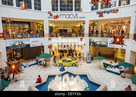 Miami Florida,Aventura Mall stores shoppers shopping fountain enclosed  complex inside interior Stock Photo - Alamy