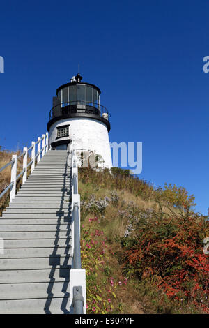 Owls Head Light, which sits at the opening of Rockland Harbor and Western Penobscot Bay, Owls Head, Maine, USA Stock Photo