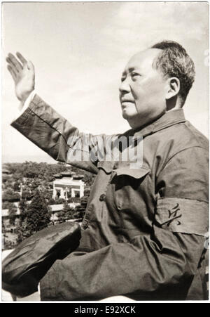 Chairman Mao Zedong (1893-1976), Founder of the People's Republic of China, Portrait Waving to Crowd, 1963 Stock Photo