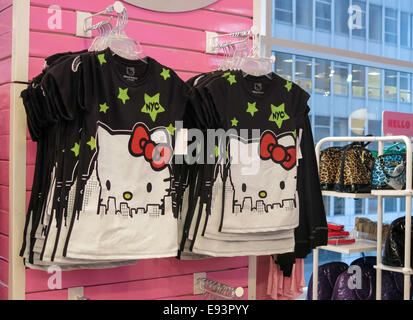 Hello Kitty Display, FAO Schwarz Flagship Toy Store Interior, NYC Stock  Photo - Alamy