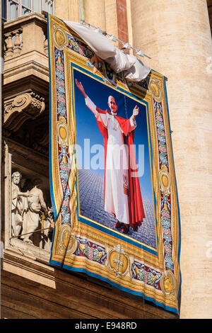 Vatican City. 19th Oct, 2014. Beatification of Pope Paul VI 19 Sep 2014 Credit:  Realy Easy Star/Alamy Live News Stock Photo
