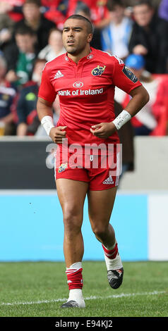 Salford, UK. 18th Oct, 2014. Simon Zebo of Munster - European Rugby Champions Cup - Sale Sharks vs Munster - AJ Bell Stadium - Salford- England - 18th October 2014 - Picture Simon Bellis/Sportimage. © csm/Alamy Live News Stock Photo