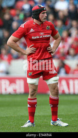 Salford, UK. 18th Oct, 2014. Tommy O' Donnell of Munster - European Rugby Champions Cup - Sale Sharks vs Munster - AJ Bell Stadium - Salford- England - 18th October 2014 - Picture Simon Bellis/Sportimage. © csm/Alamy Live News Stock Photo