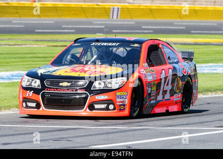 Concord, North Carolina, USA. 9th Oct, 2014. Concord, NC - Oct 9, 2014: Sprint Cup Series driver Tony Stewart (14) during practice and qualifying for the Bank of America 500 at Charlotte Motor Speedway in Concord, NC. © Andy Martin Jr./ZUMA Wire/Alamy Live News Stock Photo