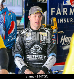 Concord, North Carolina, USA. 9th Oct, 2014. Concord, NC - Oct 9, 2014: Sprint Cup Series driver Brad Keselowski (2) during practice and qualifying for the Bank of America 500 at Charlotte Motor Speedway in Concord, NC. © Andy Martin Jr./ZUMA Wire/Alamy Live News Stock Photo